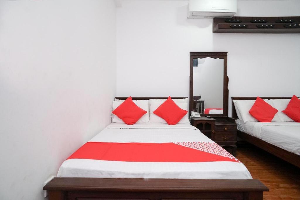 Shirantha Hotel Галле Экстерьер фото